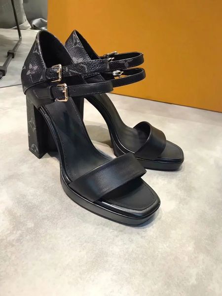 2019 Designer luxury women dress sandals with orange box high heel sh high heel leather shoes with dust bag heeled sandal platform open toes
2019 Designer luxury women dress sandals with orange box high heel sh high heel leather shoes with dust bag heeled sandal platform open toes