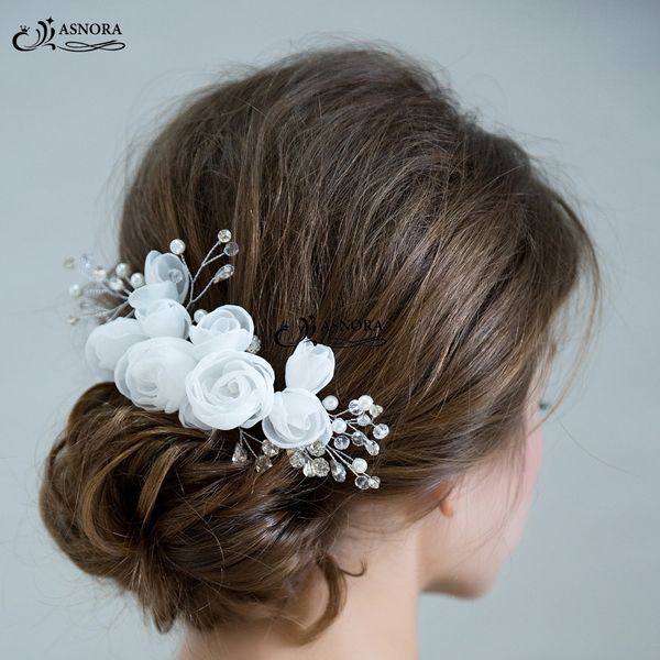 asnora fahionable women hair combs with handmade yarn flower and crystals for brides wedding hair accessories bridal headpices, White;golden
asnora fahionable women hair combs with handmade yarn flower and crystals for brides wedding hair accessories bridal headpices, White;golden