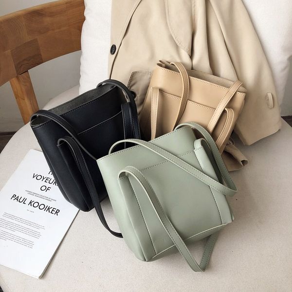 2020 дамы сумки на ремне малого fragrance темперамент crossbody сумка весна новой мать bucket корейская большая емкость tote 
2020 дамы сумки на ремне малого fragrance темперамент crossbody сумка весна новой мать bucket корейская большая емкость tote