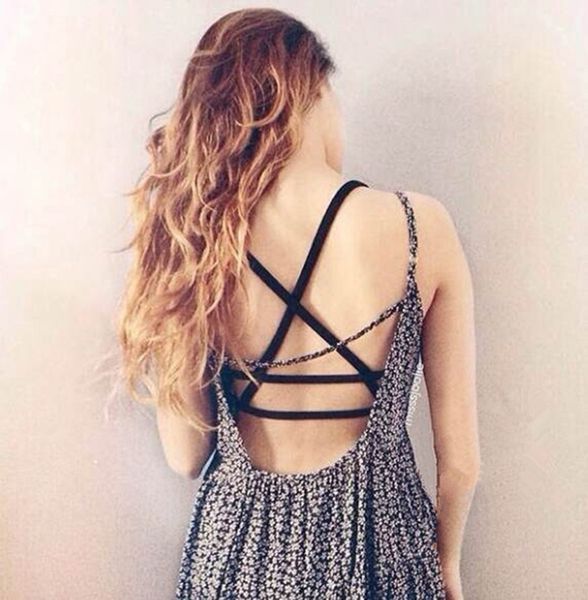 europe and america big brand cross straps short high-waisted navel camisole corset tank tube with chest pad, Black;white
europe and america big brand cross straps short high-waisted navel camisole corset tank tube with chest pad, Black;white