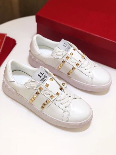 роскошная мужчины женщины sneaker повседневная обувь италия марка stripes чистка walking спортивные тренажеры chaussures yz19050302 l26
роскошная мужчины женщины sneaker повседневная обувь италия марка stripes чистка walking спортивные тренажеры chaussures yz19050302 l26