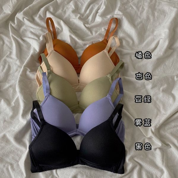 2020 new underwear wireless bra small chest gathered thin comfortable seamless girl student bra, Red;black
2020 new underwear wireless bra small chest gathered thin comfortable seamless girl student bra, Red;black