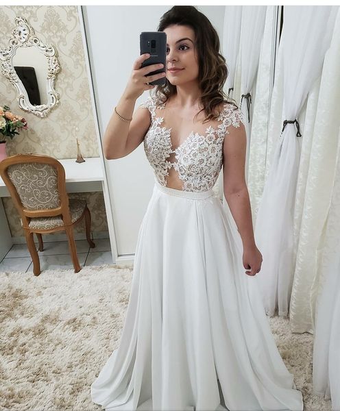 2019 White Appliqued tulle a line sleeveless prom dress floor train special occasion formal party evening gowns
2019 White Appliqued tulle a line sleeveless prom dress floor train special occasion formal party evening gowns