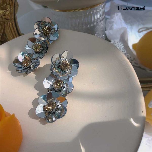 huanzhi 2020 new trendy rhinestone sequins flower stud earrings vintage tassel earrings for women girls party wedding jewellery, Golden;silver
huanzhi 2020 new trendy rhinestone sequins flower stud earrings vintage tassel earrings for women girls party wedding jewellery, Golden;silver