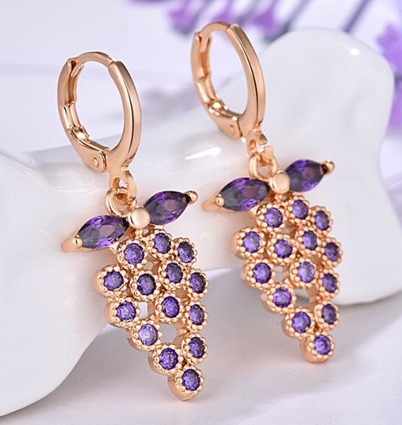 10sets/lot original design grape-shaped earrings multi-colour earrings with diamonds simple ear jewelry, Golden;silver
10sets/lot original design grape-shaped earrings multi-colour earrings with diamonds simple ear jewelry, Golden;silver