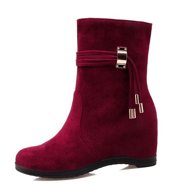 in autumn and winter the new style of fashion is with round head flat bottom middle women boots frosted slope and short boots, Black
in autumn and winter the new style of fashion is with round head flat bottom middle women boots frosted slope and short boots, Black