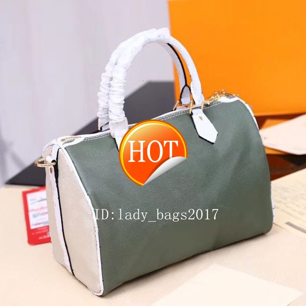 2020 contrast color travel bag pillow duffle bags luggage handbags handbag real leather capacity sport shoulder crossbody bag
2020 contrast color travel bag pillow duffle bags luggage handbags handbag real leather capacity sport shoulder crossbody bag