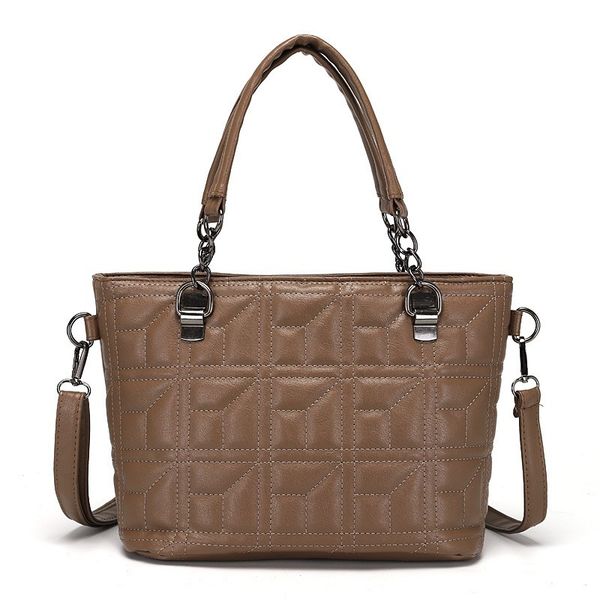 diamond lattice chain bag handbag pu leather ladies bag embroidered shoulder large capacity crossbody
diamond lattice chain bag handbag pu leather ladies bag embroidered shoulder large capacity crossbody