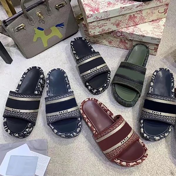 luxury fashion women platform slipper sandal brand dway slides embroidered cotton summer party beach slippers 5cm platform designer shoes, Black
luxury fashion women platform slipper sandal brand dway slides embroidered cotton summer party beach slippers 5cm platform designer shoes, Black