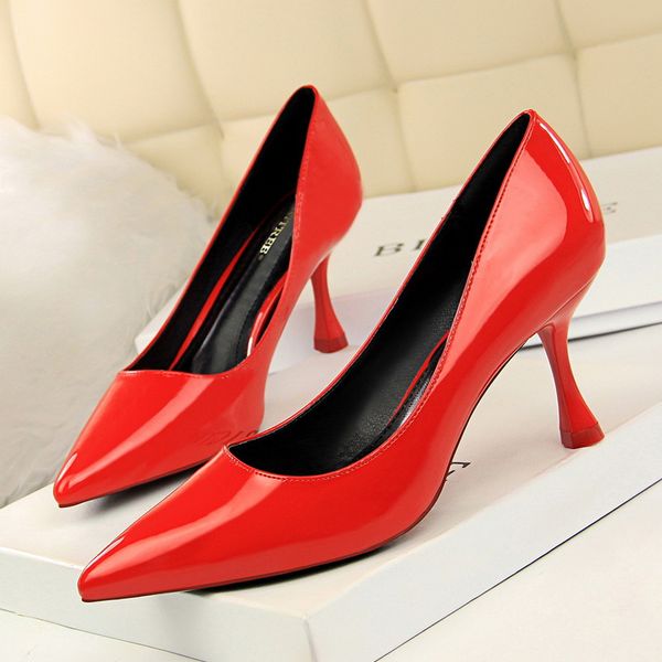 women pumps shoes shallow slip-on pointed toe patent leather 7.5cm wine glass heel thin high heels lady party women shoes, Black;white
women pumps shoes shallow slip-on pointed toe patent leather 7.5cm wine glass heel thin high heels lady party women shoes, Black;white
