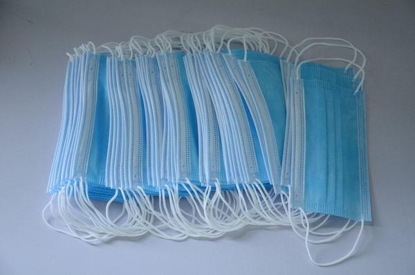 dhl shipment 3 layers dust proof masks ce certification melt blown cloth masks particulate respirator mouth polution masks
dhl shipment 3 layers dust proof masks ce certification melt blown cloth masks particulate respirator mouth polution masks