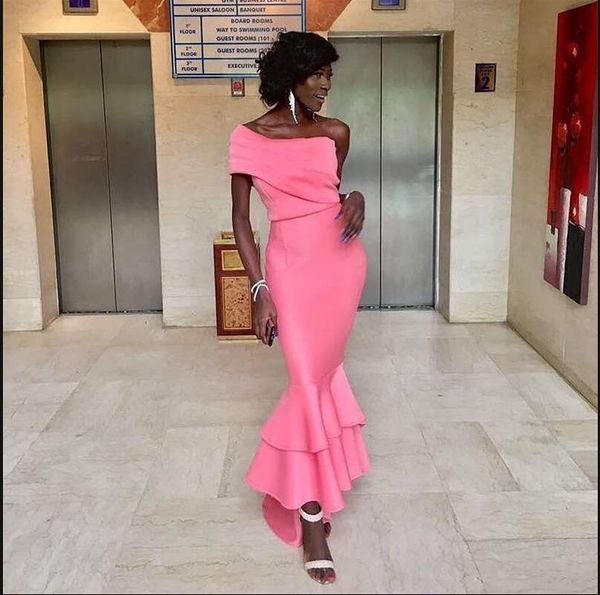 one shoulder prom dress mermaid long formal party gowns for women plus size evening dresses 2020, Black;red
one shoulder prom dress mermaid long formal party gowns for women plus size evening dresses 2020, Black;red