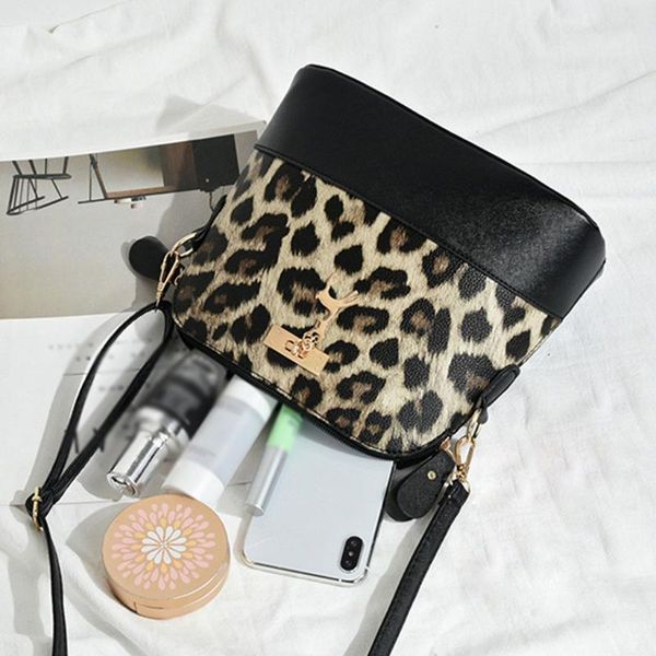 leopard patchwork shoulder crossbody bag for women soft pu leather messenger shell bags lady portable phone handbag
leopard patchwork shoulder crossbody bag for women soft pu leather messenger shell bags lady portable phone handbag