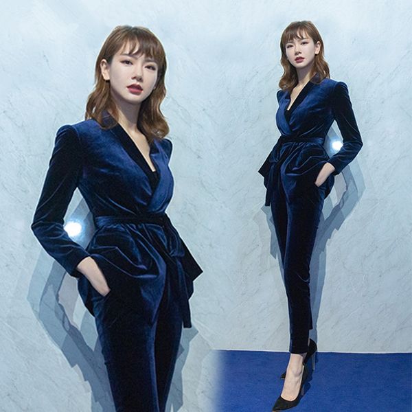 set female fashion british style slim professional belt small suit two-piece gold velvet suit pants elegant suit female, White;black
set female fashion british style slim professional belt small suit two-piece gold velvet suit pants elegant suit female, White;black
