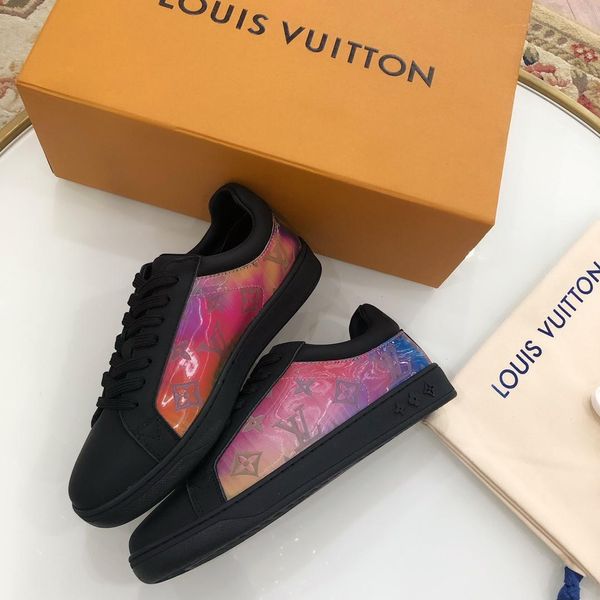 new style high-end luxury ladies casual sports shoes fashion design brand four seasons women's shoes platform wild style size: 35-40
new style high-end luxury ladies casual sports shoes fashion design brand four seasons women's shoes platform wild style size: 35-40