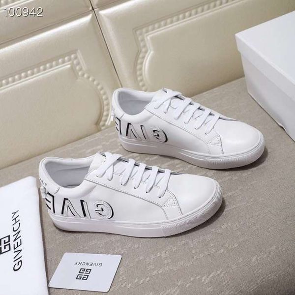 brand GIV Luxury leather men women casual shoes letter Little monsters men Designer men shoes genuine leather fashion Mixed color with box
brand GIV Luxury leather men women casual shoes letter Little monsters men Designer men shoes genuine leather fashion Mixed color with box