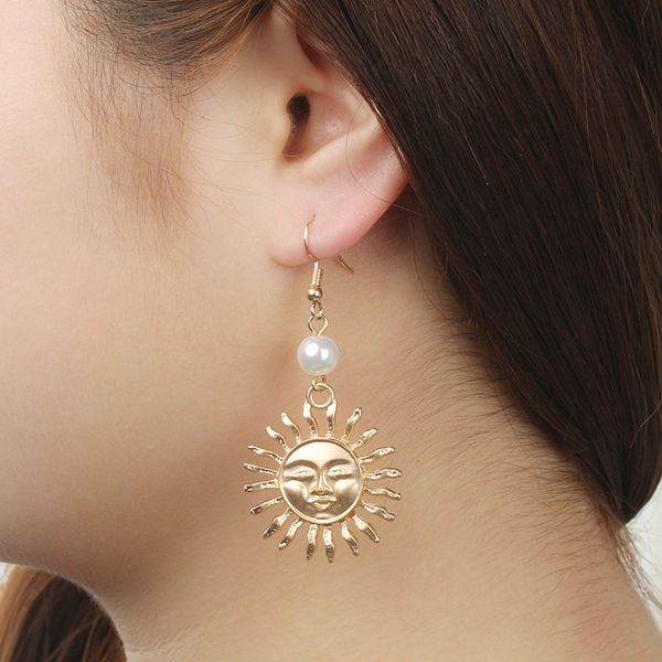 timlee e038 new originality sun smiling face imitation pearl alloy dangle earrings,fashion jewelry wholesale, Silver
timlee e038 new originality sun smiling face imitation pearl alloy dangle earrings,fashion jewelry wholesale, Silver