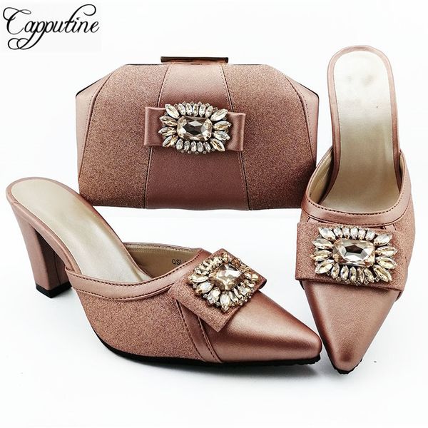 high class peach pointed toe high heel shoes matching with evening bag set for fashion lady qsl012 heel height 9cm, Black
high class peach pointed toe high heel shoes matching with evening bag set for fashion lady qsl012 heel height 9cm, Black