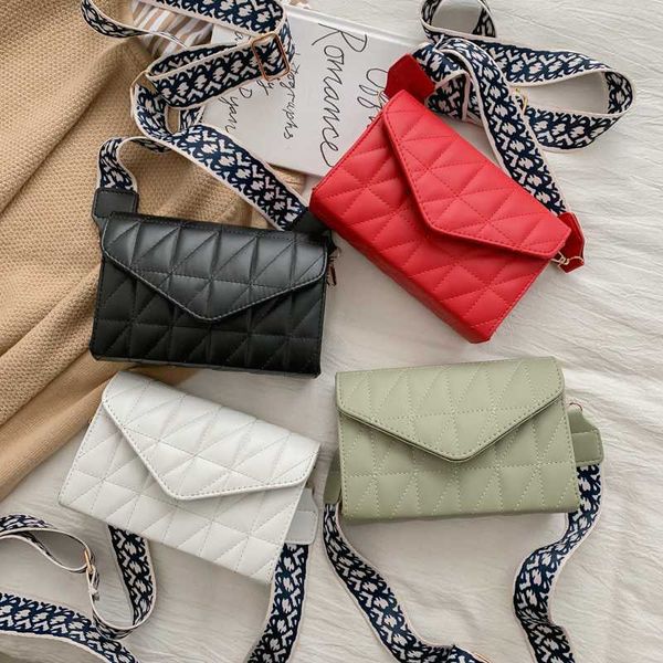 new small bag female 2019 new shoulder bag retro wide shoulder strap wild messenger fashion small square
new small bag female 2019 new shoulder bag retro wide shoulder strap wild messenger fashion small square