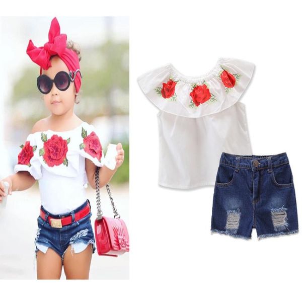 2020 girl clothing set summer new small and medium-sized children short-sleeved flower shirt with hole denim shorts pants suit, White
2020 girl clothing set summer new small and medium-sized children short-sleeved flower shirt with hole denim shorts pants suit, White