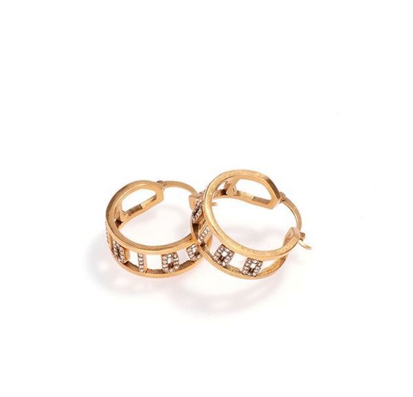 selling luxury wholesale fashion metal circle hao stone inlaid ear stud earrings women's earrings jewelry beautiful elegant, Golden;silver
selling luxury wholesale fashion metal circle hao stone inlaid ear stud earrings women's earrings jewelry beautiful elegant, Golden;silver