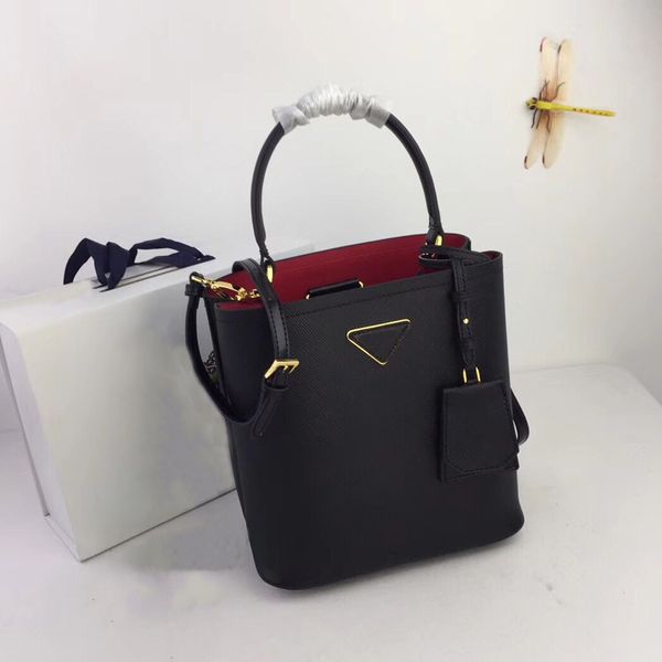 new luxury designer totes bag soft cow leather women handbag with handle shoulder bag
new luxury designer totes bag soft cow leather women handbag with handle shoulder bag