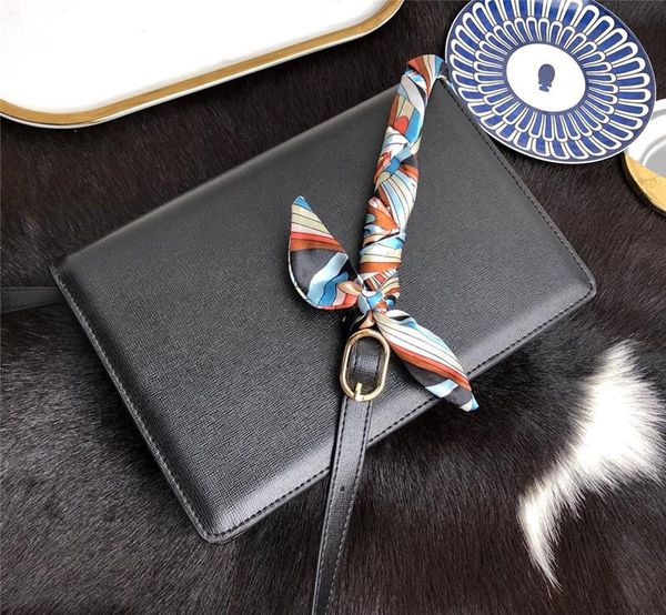 stars with the same paragraph high-end ladies hb luxury leather bag symbol of successful women guarantee designer classic style
stars with the same paragraph high-end ladies hb luxury leather bag symbol of successful women guarantee designer classic style