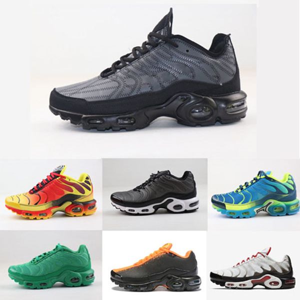 2020 classic air tn plus ultra new casual fashion sport sneaker og black white trainer sneakers cushion breathable men shoes running shoes 
2020 classic air tn plus ultra new casual fashion sport sneaker og black white trainer sneakers cushion breathable men shoes running shoes