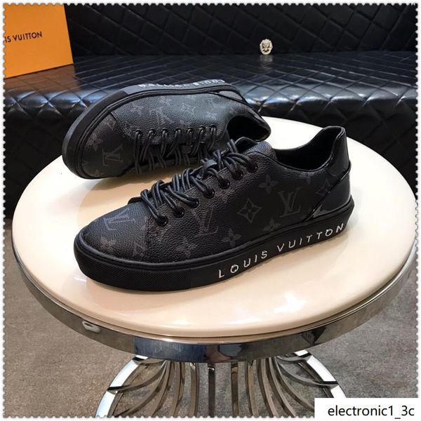 2019wy new men s casual sneakers, low-cut luxury men s outdoor travel sneakers, fast delivery with original box packaging
2019wy new men s casual sneakers, low-cut luxury men s outdoor travel sneakers, fast delivery with original box packaging