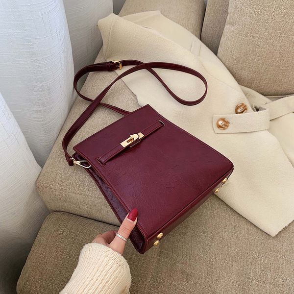 new crossbody bags for women cellphone solid color pu women's bags trendy casual women flap handbag sac main femme
new crossbody bags for women cellphone solid color pu women's bags trendy casual women flap handbag sac main femme