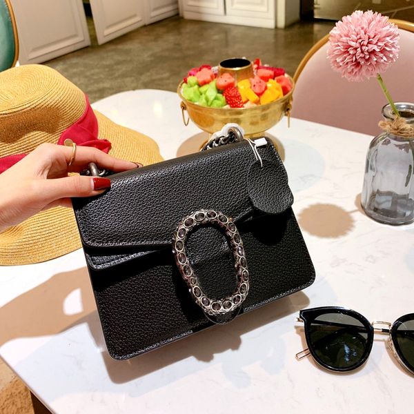 мода горячие продажи топ дизайнер роскошные женщины сумки на ремне сумки crossbody сумка сумки высокое качество кожи повседневный пакет mini
мода горячие продажи топ дизайнер роскошные женщины сумки на ремне сумки crossbody сумка сумки высокое качество кожи повседневный пакет mini