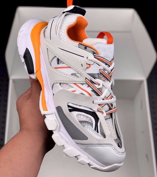release 3.0 tess s paris track men gomma maille black for women triple s clunky sneaker casual shoes designer shoe 36-45
release 3.0 tess s paris track men gomma maille black for women triple s clunky sneaker casual shoes designer shoe 36-45