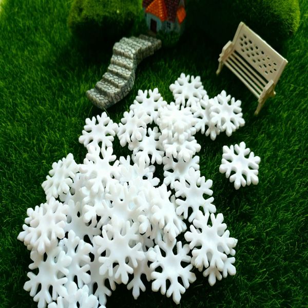 100pcs 2.3cm christmas tree ornament white plastic snowflakes hanging pendant diy art party home new year decoration
100pcs 2.3cm christmas tree ornament white plastic snowflakes hanging pendant diy art party home new year decoration
