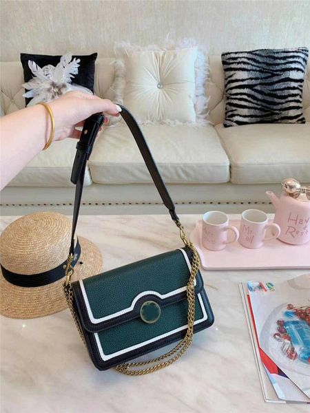 designer-handbags chain shoulder purse bag chain handle women designer bags luxury purse shoulder cross body handbag
designer-handbags chain shoulder purse bag chain handle women designer bags luxury purse shoulder cross body handbag