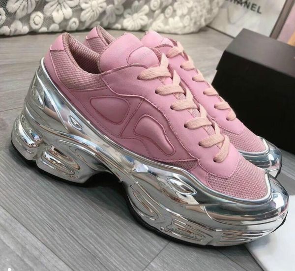 1designer sneakers raf simons oversized sneaker ozweego shoe men women luxury designer shoes in silver metallic effect sole sport trainer a8, Black
1designer sneakers raf simons oversized sneaker ozweego shoe men women luxury designer shoes in silver metallic effect sole sport trainer a8, Black
