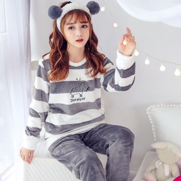 women home suit long sleeve flannel shirt pant pajama sleepwear nightwear sets clothes home suit of fleece pyjama femme hiver, Black;red
women home suit long sleeve flannel shirt pant pajama sleepwear nightwear sets clothes home suit of fleece pyjama femme hiver, Black;red