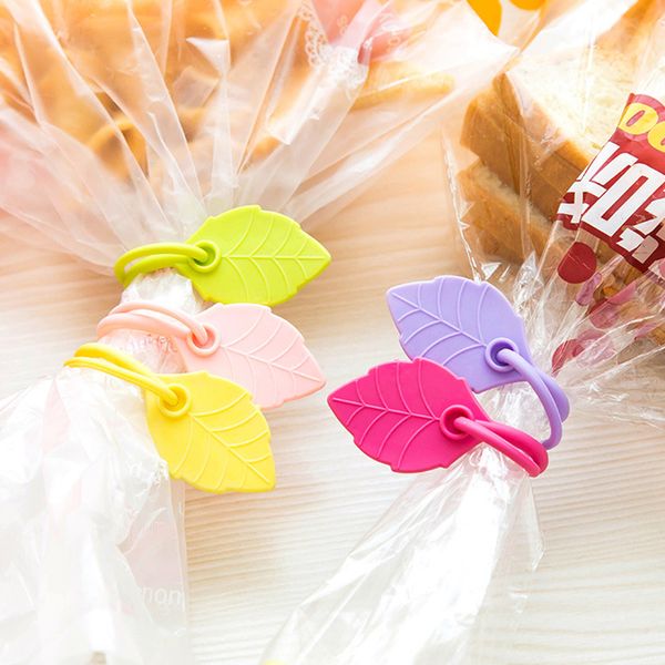 5 pcs folding food bag leaf style clip snack bag storage seal silicone holder ties rope clamp cable wire ziplock bundled string
5 pcs folding food bag leaf style clip snack bag storage seal silicone holder ties rope clamp cable wire ziplock bundled string