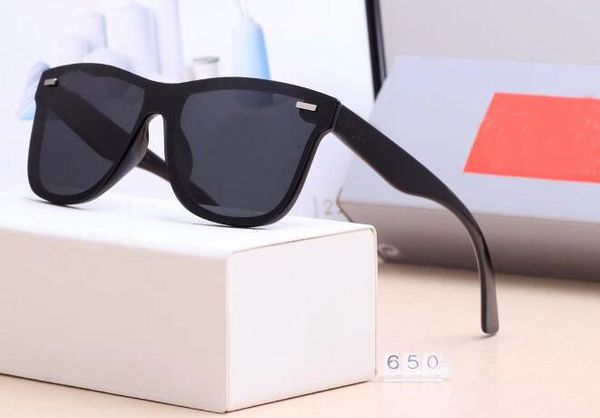 new brand designer classic polarized sunglasses mens driving women sun glasses eyewear with box oculos gradient sunglass gafas justin, White;black 
new brand designer classic polarized sunglasses mens driving women sun glasses eyewear with box oculos gradient sunglass gafas justin, White;black