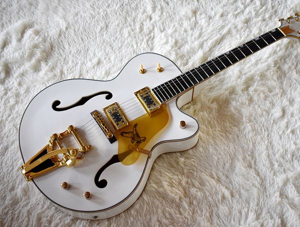 wholesale factory custom semi-hollow white electric guitar with tremolo system,gold hardware,rosewood fretboard 0425
wholesale factory custom semi-hollow white electric guitar with tremolo system,gold hardware,rosewood fretboard 0425