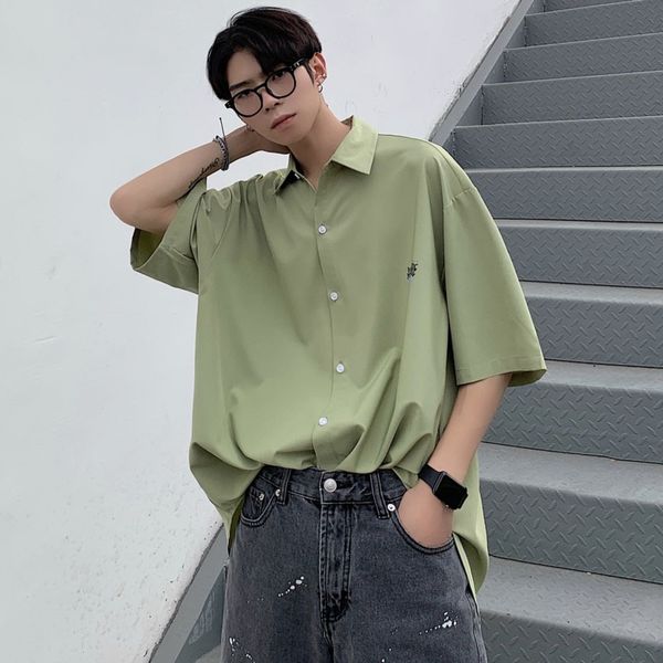 men's shirt 2020 summer new slim, pure color single breasted shirt loose casual lapel personalized youth men's wear, White;black 
men's shirt 2020 summer new slim, pure color single breasted shirt loose casual lapel personalized youth men's wear, White;black