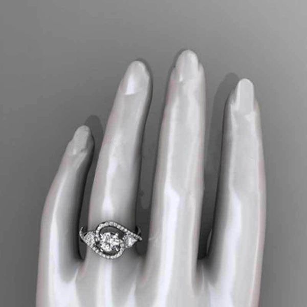 fashion ladies engagement rings simple white gold color plated zircon wedding rings for women couple promise jewelry bague femme, Golden;silver
fashion ladies engagement rings simple white gold color plated zircon wedding rings for women couple promise jewelry bague femme, Golden;silver