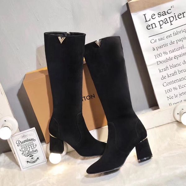 new snow boots casual shoes trainers fashion sports shoes leather boots sandals slippers vintage air for woman boots by b05 085, Black
new snow boots casual shoes trainers fashion sports shoes leather boots sandals slippers vintage air for woman boots by b05 085, Black