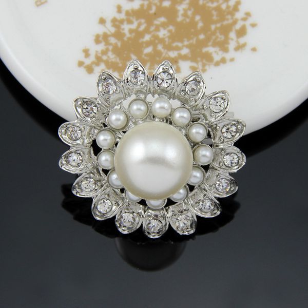rhinestone pearl alloy brooch with diamond flower brooch pin wholesale, Gray
rhinestone pearl alloy brooch with diamond flower brooch pin wholesale, Gray