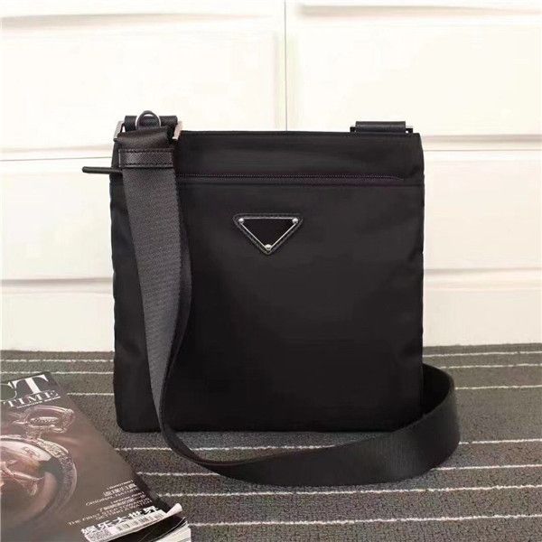 2021 global 0978 size 24cm 22cm 1cm classic luxury bag canvas leather cowhide men's shoulder bag handbag
2021 global 0978 size 24cm 22cm 1cm classic luxury bag canvas leather cowhide men's shoulder bag handbag