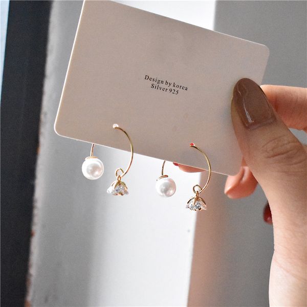 charm design pearl crystal double side gold color hoop earrings fashion women party ladies brincos wedding jewelry, Golden
charm design pearl crystal double side gold color hoop earrings fashion women party ladies brincos wedding jewelry, Golden