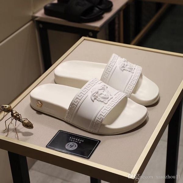 the latest popular 2020 designer designs the most fashionable slippers and sandals for men and women, Black
the latest popular 2020 designer designs the most fashionable slippers and sandals for men and women, Black