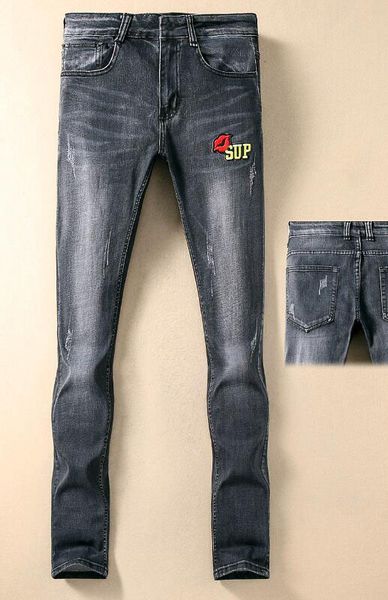 19ssvl new selling classic black slim letter badge jeans men's casual fashion comfortable wild feet pants, Blue
19ssvl new selling classic black slim letter badge jeans men's casual fashion comfortable wild feet pants, Blue