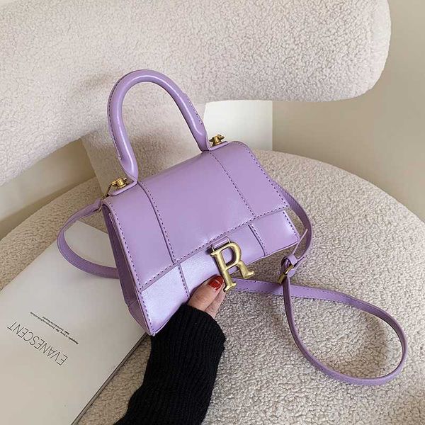 trendy candy color shoulder messenger bag 2020 women bags small r letter chains bag tote hourglass handbag
trendy candy color shoulder messenger bag 2020 women bags small r letter chains bag tote hourglass handbag