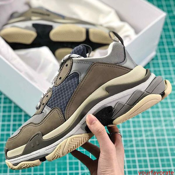 fashion paris 17fw triple-s sneaker triple s casual luxury dad shoes for men s women beige black sports tennis running shoe
fashion paris 17fw triple-s sneaker triple s casual luxury dad shoes for men s women beige black sports tennis running shoe