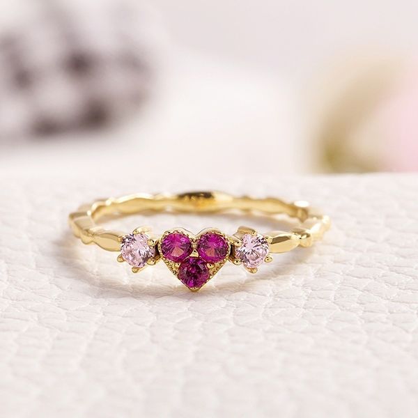 2020 new gold color copper heart shaped wedding rings for women cute cubic zirconia engagement rings jewelry gift accessories, Golden;silver
2020 new gold color copper heart shaped wedding rings for women cute cubic zirconia engagement rings jewelry gift accessories, Golden;silver